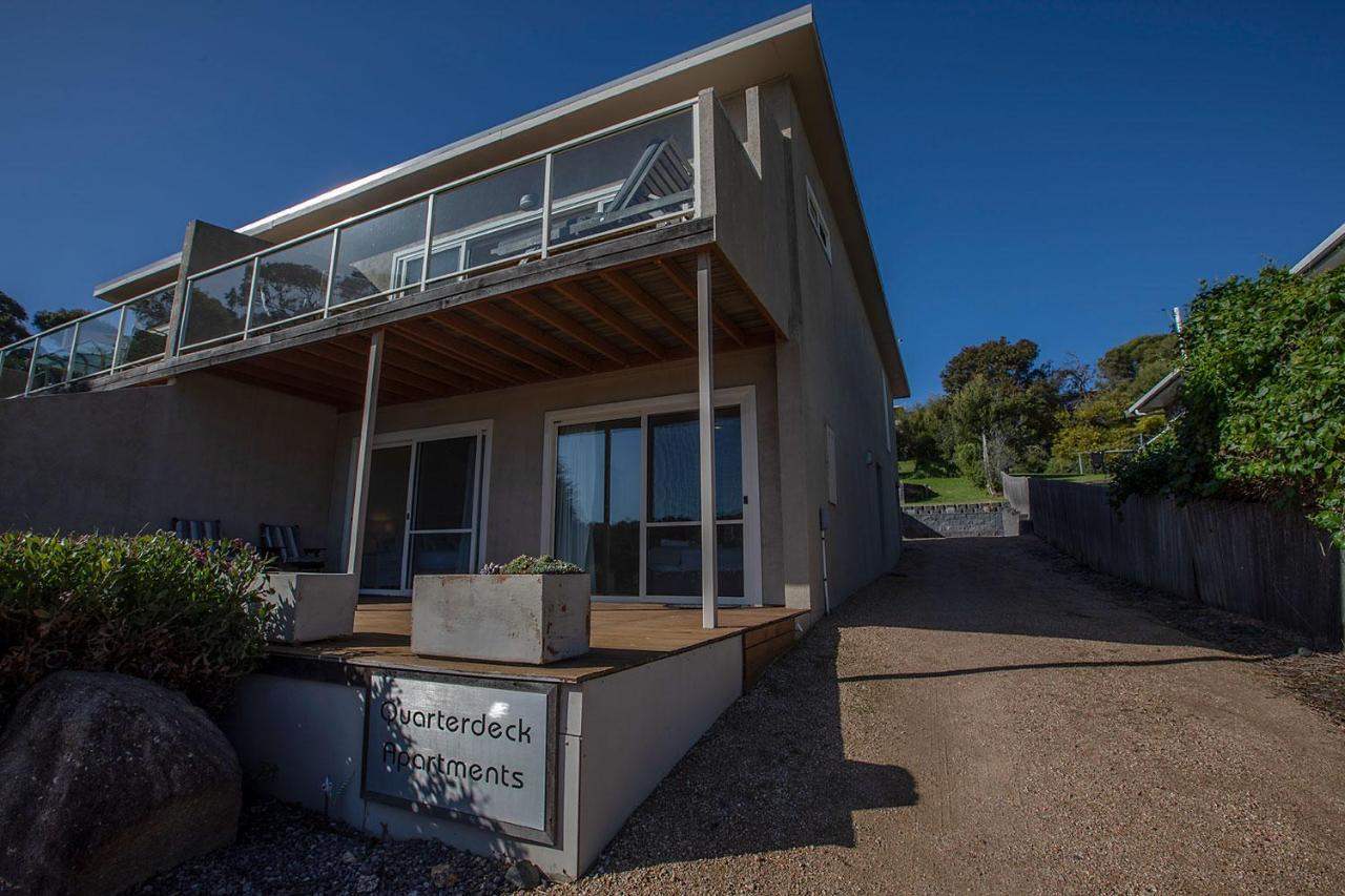 Quarterdeck Apartment Binalong Bay Экстерьер фото